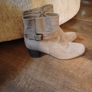 Croft & Barrow Women's Gray  Ankle Booties